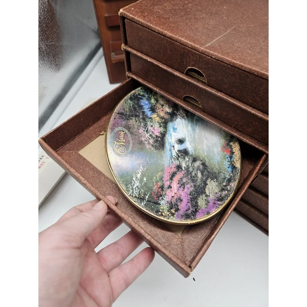 Thomas Kinkade Complete Perpetual Wooden Calendar Set With Tiles&Monthly Plates
